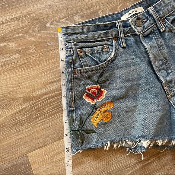 GRLFRND Cindy Rising Sun Floral Embroidered Cut Off Shorts size 23 - Picture 16 of 17